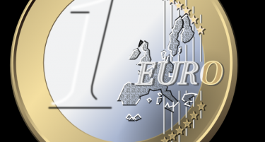 Латвија ги прави последните подготовки за влез во еврозоната