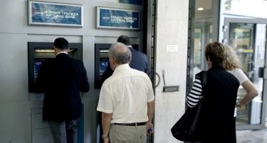 Грчките банки бунар без дно, им требаат нови 40 милијарди евра