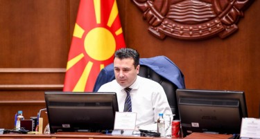 Каков премиер беше Заев: Кроток политичар со трговска досетливост
