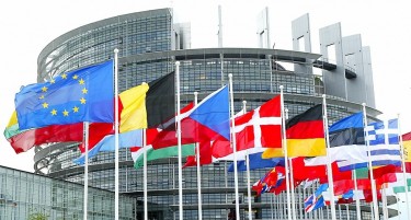 ПЛАТА, ДОДАТОЦИ, ПЕНЗИЈА... - погледнете зошто сите сакаат да бидат пратеници во Европскиот парламент