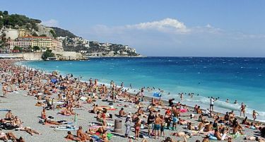 Франција лани привлекла најмногу странски туристи во светот