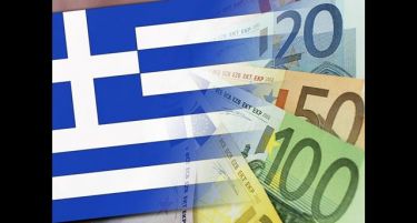 Грција продолжува да трупа буџетски суфицит
