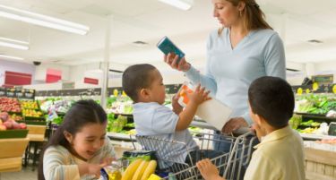 САД избегнуваат разговори за намалување на цените кај храната