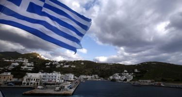 Пропаднаа надежите за посета на грчките плажи