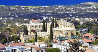 Кипар бара молбата за финсиска помош да ја разгледаат министрите од еврозоната