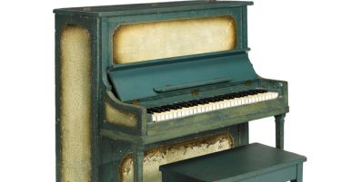 Добар бизнис: Се продава клавирот од „Казабланка“