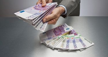 УЛТРА БОГАТИ ЛУЃЕ: Колку пари „прават“ за 24 часа?