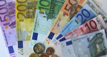 Владата се задолжи со нови 100,7 милиони евра