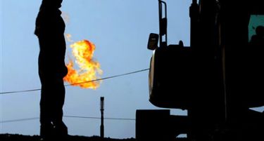 ВАКВО НЕШТО НЕМАЛО ОД 2014: Цената на нафтата урива рекорди