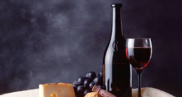 Владата ќе поддржи отварање на туристички продавници за вино