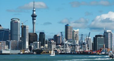 Нема повеќе карантин, но Нов Зеланд со системoт „семафор“ ќе го сузбива делта сојот