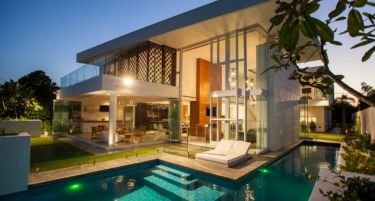ФОТО: Куќа на иднината во Австралија, со базен и стаклен под!