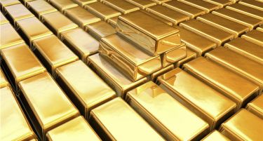 НАЈВИСОКА ЦЕНА ЗА СЕДУМ ГОДИНИ: Златото се тргува за повеќе од 1.700 долари