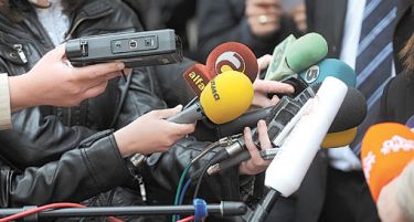 Медиумите во Македонија за една година во загуба од милијарда денари, голем пад на приходите за рекламирање