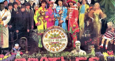 Албум со автограми на „Beatles“ продаден на аукција за 290 илјади долари