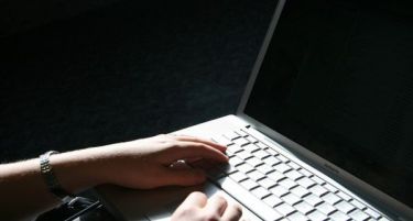 Не може на секој компјутер или лаптоп: Објавени деталите за тоа каков уред им треба на децата за онлајн наставата