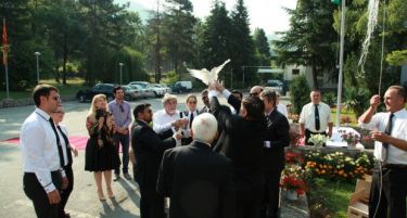 Бели гулаби и индиско знаме, тимот на Субрата Рој славеше во Македонија