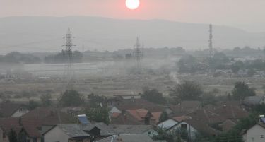 Се бара решение за депонијата Вардариште, чад и смрдеа ги трујат Скопјани