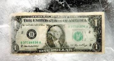 Американскиот долар на историски максимум во однос на турската лира