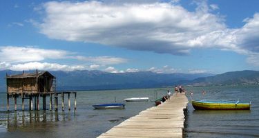 Државата бара итно чистење на Дојранско езеро