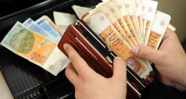 Просечната плата во Македонија пониска од 21.500 денари