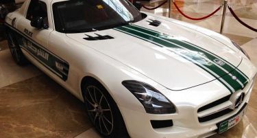 Полицијата во Дубаи и официјално го покажа луксузниот автопарк