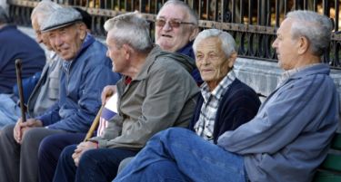 Хрватскиот пензиски систем пред колапс: Повеќе пензионери од работници!