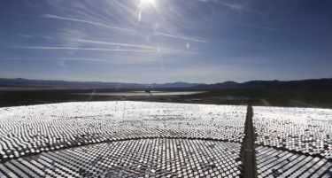 (ВИДЕО) Како научна фантастика – ова е најголемиот соларен парк во светот!