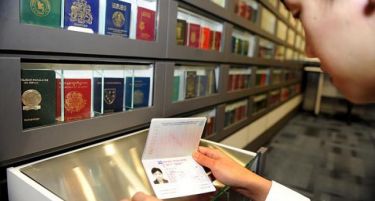 Пасошите направени од мобилните екипи во дипломатско конзуларните претставништва ќе се активираат и поделат