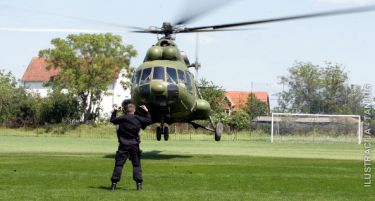 Хрватски хеликоптер за малку ќе се урнел во спасувачката мисија за поплавите во БиХ!