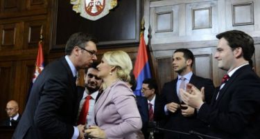 Србија го враќа работното време од 7:30, нема службени автомобили за министрите