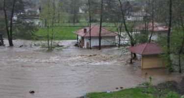 И понатаму критична ситуацијата со поплавите во Србија