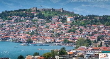 Бугарска инвазија во Охрид за празниците