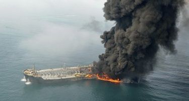 Непознат авион бомбардираше грчки танкер – двајца загинати