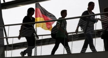 Германија полека го губи тронот најголема европска економија
