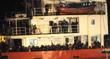 ЕУ презема итни мерки против поморските шверцери на мигранти