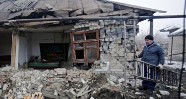 Грешка во преводот или обид за договор: Порошенко му предложил на Путин да го земе Донбас