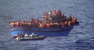 137 000 емигранти го преминале Медитеранот во 2015 година