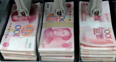 ТАКТИКА ИЛИ ПОТРЕБА: Кина ја урна вредноста на јуанот во однос на доларот на најниско ниво од 2008