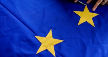 „S & P“ гледа ризици за финансиската состојба на ЕУ