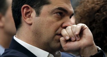 Грција во стапица меѓу барањата на доверителите и притисоците на граѓаните