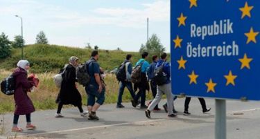 ПО 500 ЕВРА: Австрија ќе им плаќа на бегалците, за да ја напуштат земјата