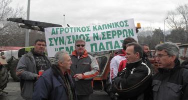 Ципрас ќе се сретне со демонстрантите фармери во обид за постигнување на договор