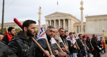 ГЕНЕРАЛЕН ШТРАЈК: Грците на нозе-земјата блокирана!