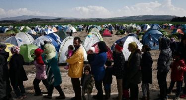 Грција враќа мигранти во Турција