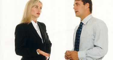 Жените „каскаат“ зад мажите со пониски плати