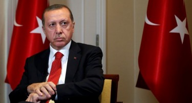 Ердоган пресуди: За терористи како Ѓулен нема место во САД!