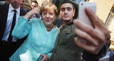 Меркел се сети - воведува ограничување за бегалците