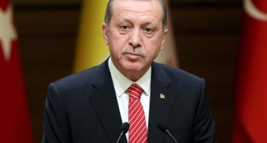 Турција го прекина емитувањето на 10 курдски телевизии