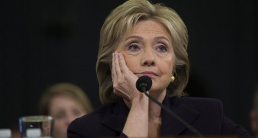 Хилари Клинтон под силен оган од објавените документи на Викиликс